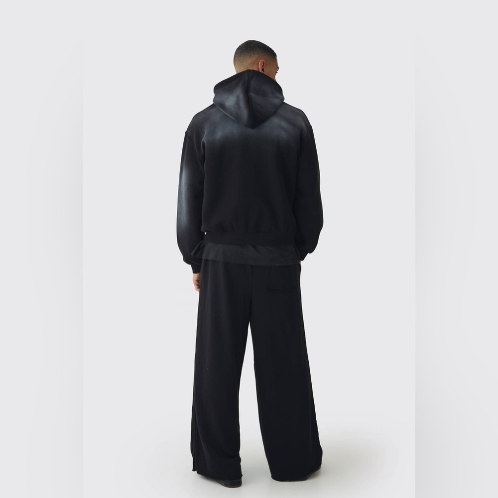 BoohooMAN Extreme Wide Leg Raw Edge Loopback Jogger Black - Picture 2 of 11